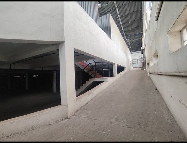 3,715M² WAREHOUSE TO LET IN HERIOTDALE